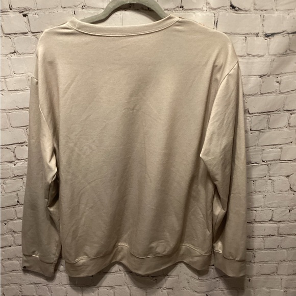 Aztec Sweatshirt - Picture 2 of 4